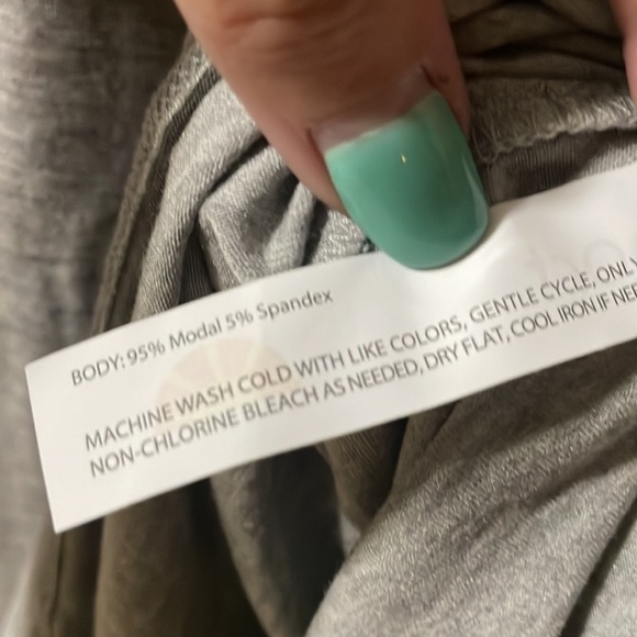 C & C California  women’s long sleeve gray T NWT - Picture 7 of 8